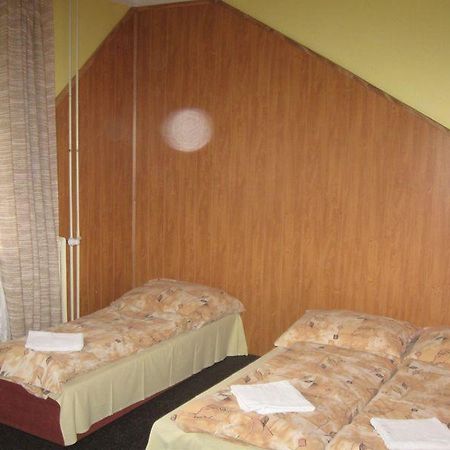 Hotel Reoneo Vernířovice Exteriör bild